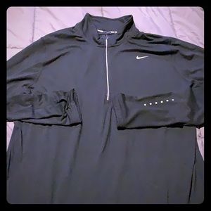 Nike dri-fit top